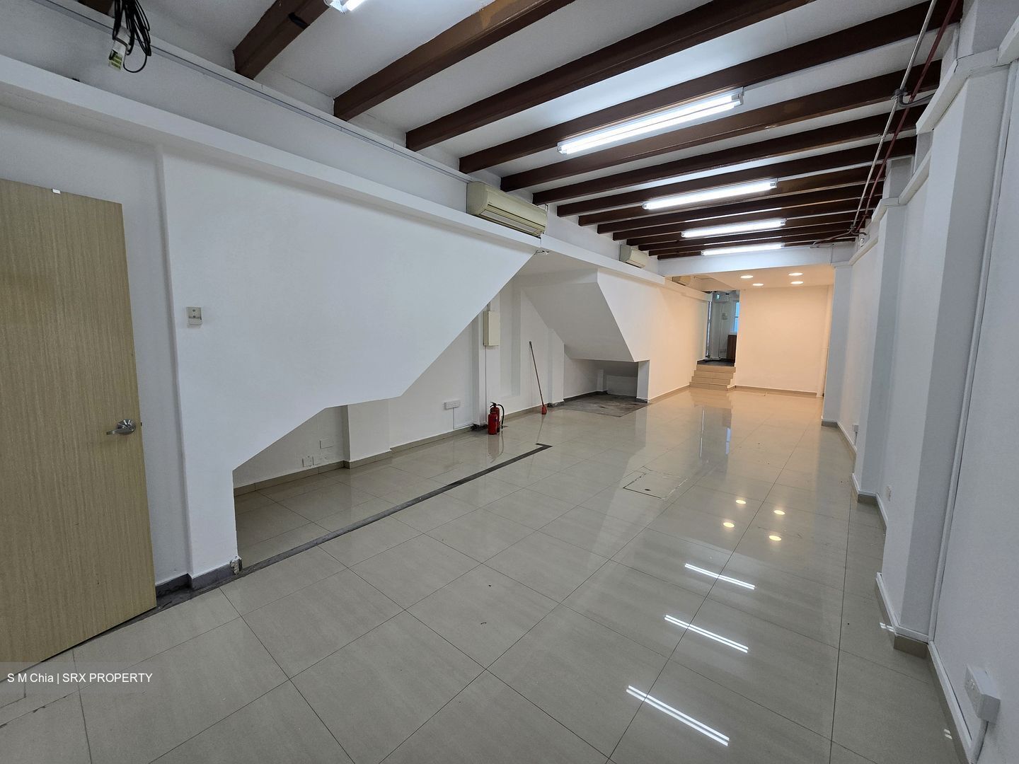 River Valley Road (D9), Retail #480501661